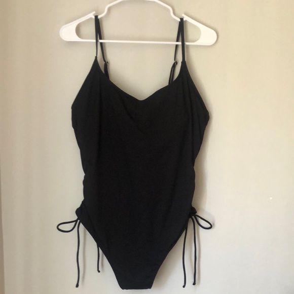 Women’s Shade & Shore One Piece Swimsuit Black - Picture 6 of 11